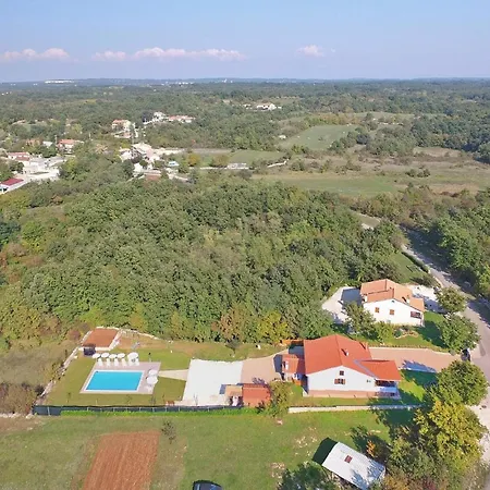 Fuer 8 Personen Ca 120 Qm In Modrusani, Istrien Binnenland Von Istrien Apartment *
